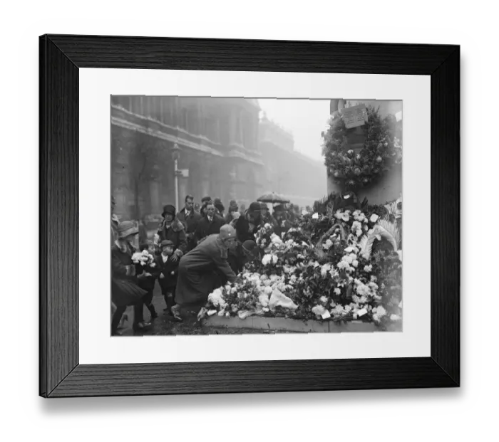 Framed Print : 10th anniversary of the Armistice. Laying tributes at the foot of the Cenotaph, London Framed Print : 10th anniversary of the Armistice. Laying tributes at the foot of the Cenotaph, London