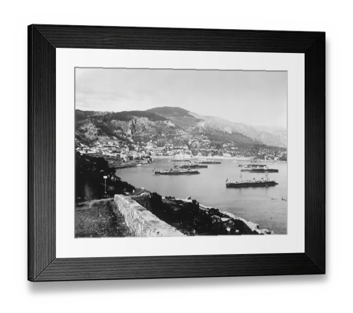 Framed Print : The Royal yacht expected to put in at Villefranche harbour to await King George