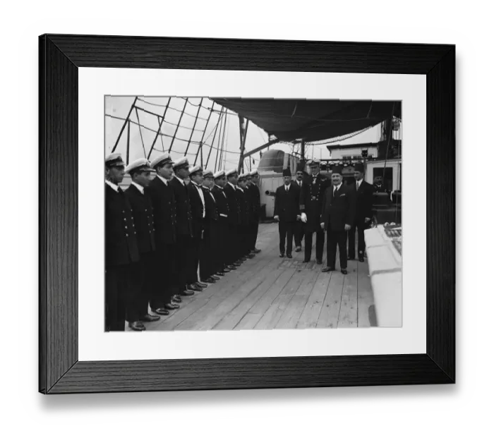 Framed Print : King of Egypt visits HMS Worcester nautical training ship at Greenhithe. King Fuad on board Framed Print : King of Egypt visits HMS Worcester nautical training ship at Greenhithe. King Fuad on board