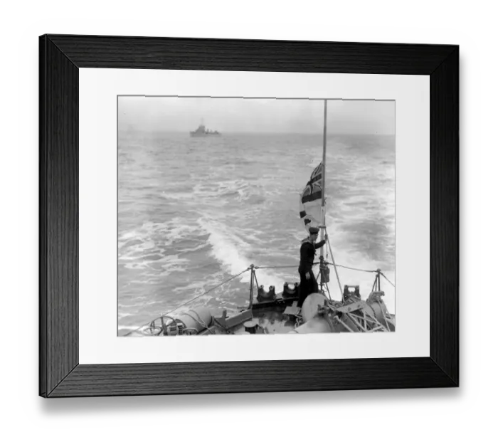 Framed Print : Home coming of Unknown Soldiers on H. M. S. Saluting the dead. After a 19-gun salute Framed Print : Home coming of Unknown Soldiers on H. M. S. Saluting the dead. After a 19-gun salute
