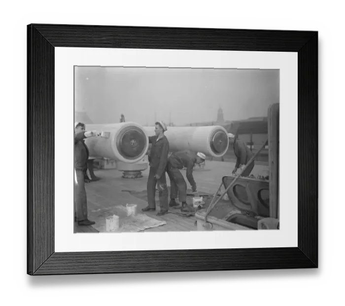 Framed Print : The Colerado, Americas all electric warship arrives at Portsmouth. 7 January 1924 Framed Print : The Colerado, Americas all electric warship arrives at Portsmouth. 7 January 1924