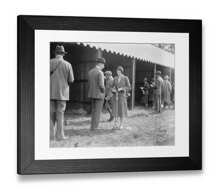 Framed Print : At the Cambridge steeplechases at Cottenham. The Hon Barbara Frankland. 7 May 1925