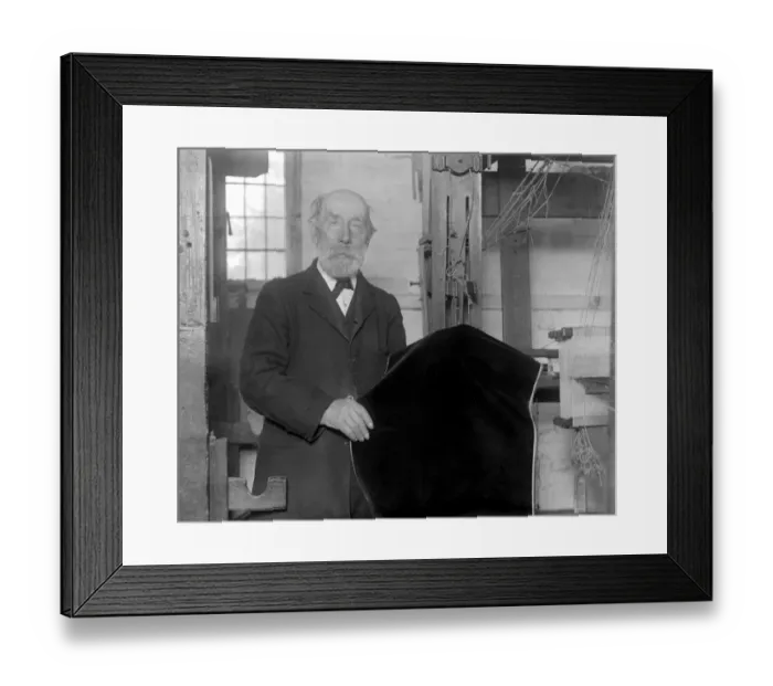 Framed Print : Silk velvet weaving at Sudbury, Suffolk. 31 January 1920 Framed Print : Silk velvet weaving at Sudbury, Suffolk. 31 January 1920