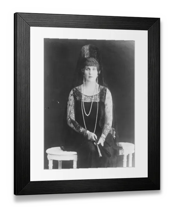 Framed Print : The Queen of Spain. A new photograph of HM Queen Victoria Eugenia of Spain. 31 Framed Print : The Queen of Spain. A new photograph of HM Queen Victoria Eugenia of Spain. 31
