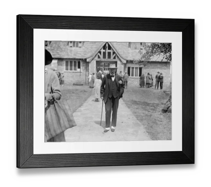 Framed Print : Princess Beatrice opens settlement homes for Ex Service men at Shrivenham Viscount Framed Print : Princess Beatrice opens settlement homes for Ex Service men at Shrivenham Viscount