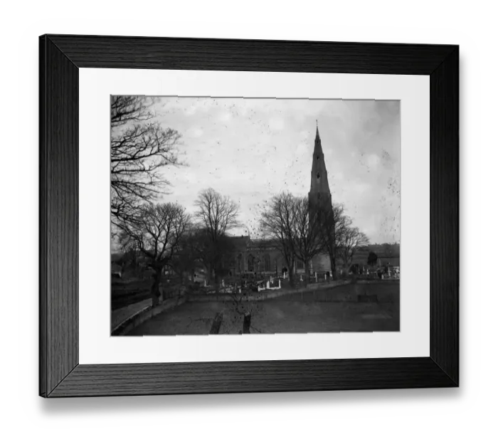 Framed Print : The 600 year old parish church of St Peter and St Paul at Olney, Buckinghamshire