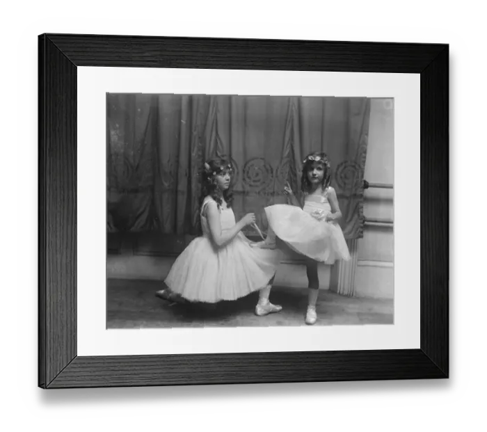 Framed Print : Miss Helen May pupils 9 October 1920 Framed Print : Miss Helen May pupils 9 October 1920