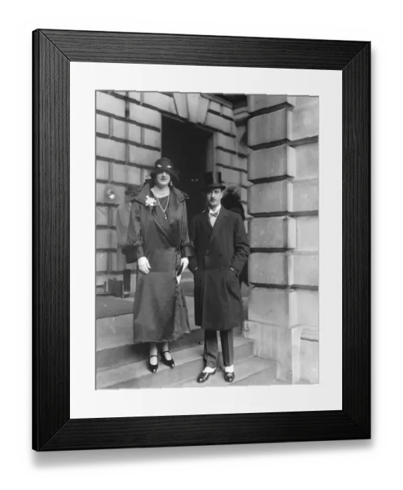Framed Print : Private view day at the Royal academy. Lady Knatchbull. 3 May 1924