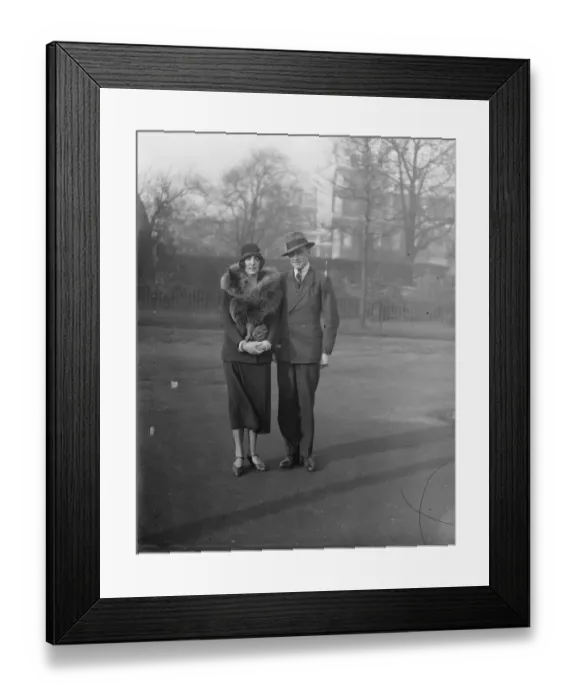 Framed Print : Lady Beatty Hays engagement. Lady Beatty Hay and Mr Peter Chappell 23 January 1925