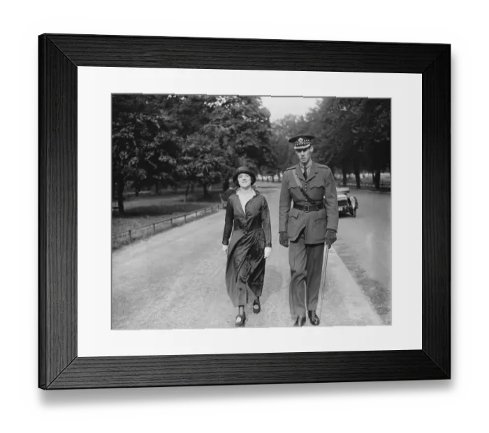 Framed Print : Miss Mabel Russell, the Heroine of London Pride, and her fiance, Lieutenant Framed Print : Miss Mabel Russell, the Heroine of London Pride, and her fiance, Lieutenant