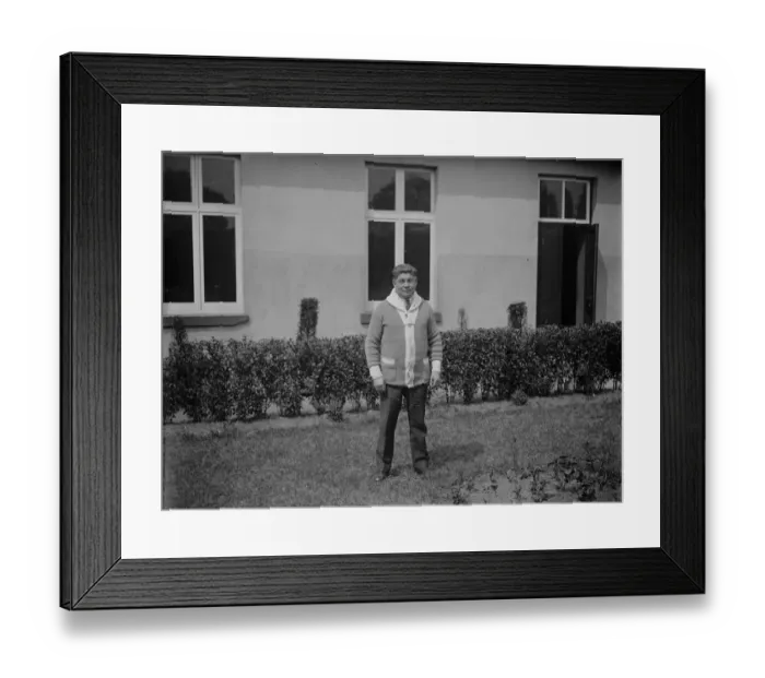 Framed Print : Georges Carpentier in boxing training at Shoeburyness in Essex. 15 June 1923 Framed Print : Georges Carpentier in boxing training at Shoeburyness in Essex. 15 June 1923