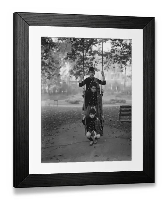Framed Print : The three granddaughters of the Begum of Bhopal photographed at Portman Square. Princess Framed Print : The three granddaughters of the Begum of Bhopal photographed at Portman Square. Princess
