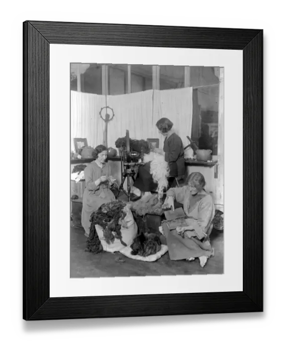 Framed Print : Home dyeing and weaving at South Holmwood. Tree process - spinning, Pulling the wool Framed Print : Home dyeing and weaving at South Holmwood. Tree process - spinning, Pulling the wool