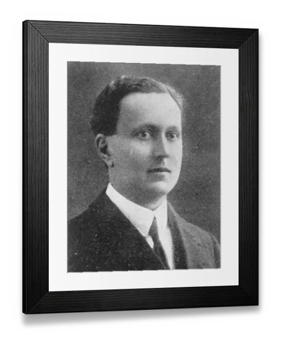 Framed Print : Italian delegate to sign Locarno pact. Signor Scialoja, one of the delegates who Framed Print : Italian delegate to sign Locarno pact. Signor Scialoja, one of the delegates who
