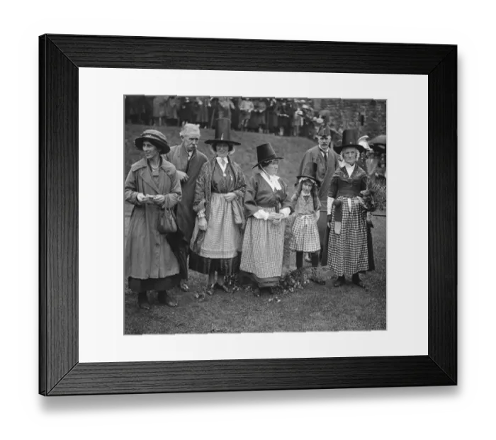 Framed Print : Welsh National Eisteddfod at Carnarvon Some of the welsh people who attended