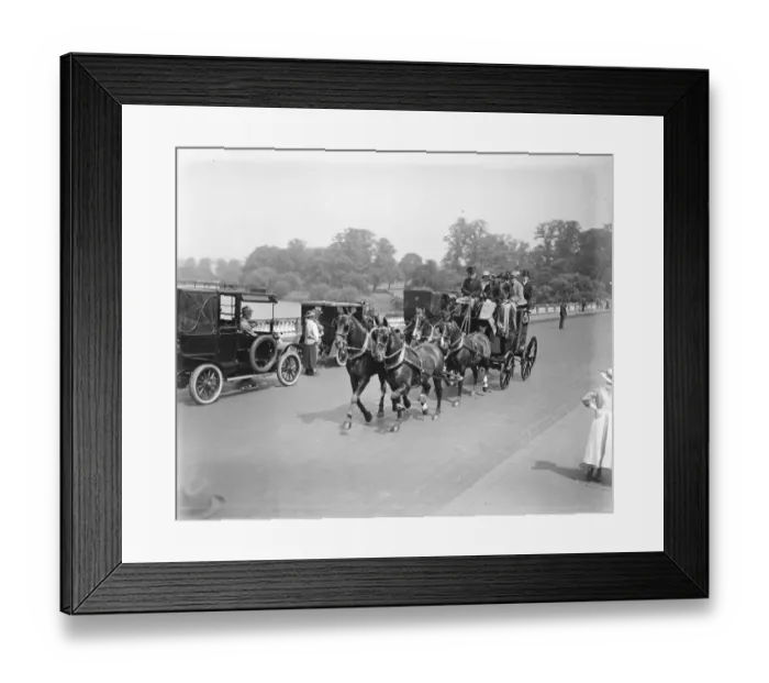 Framed Print : The Coaching Marathon C J Phillips coach 10 June 1922 Framed Print : The Coaching Marathon C J Phillips coach 10 June 1922