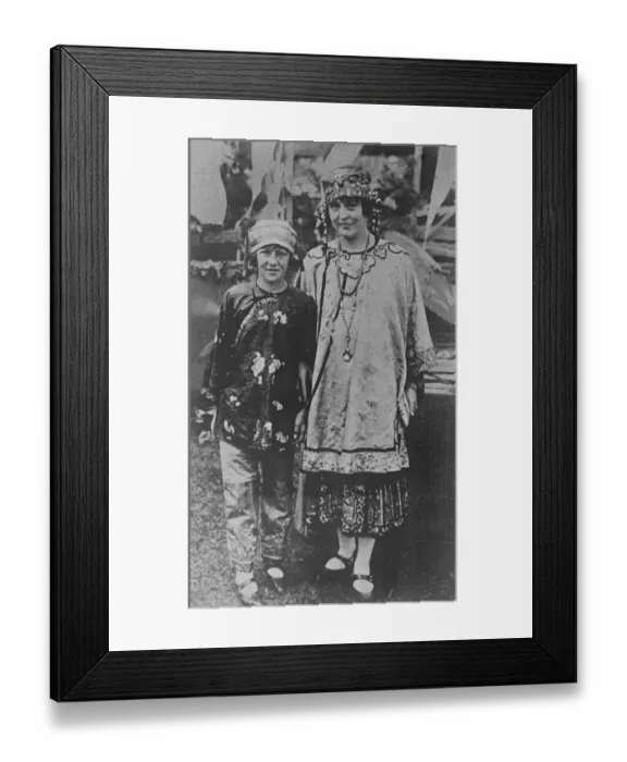 Framed Print : Millionairess and her unconventional attire Mrs August Belmont Jnr with her daughter Framed Print : Millionairess and her unconventional attire Mrs August Belmont Jnr with her daughter