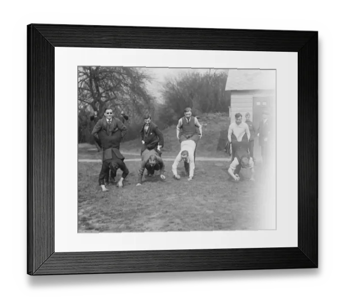 Framed Print : Blind men at St Dunstans partake in a variety of sports 20 March 1920