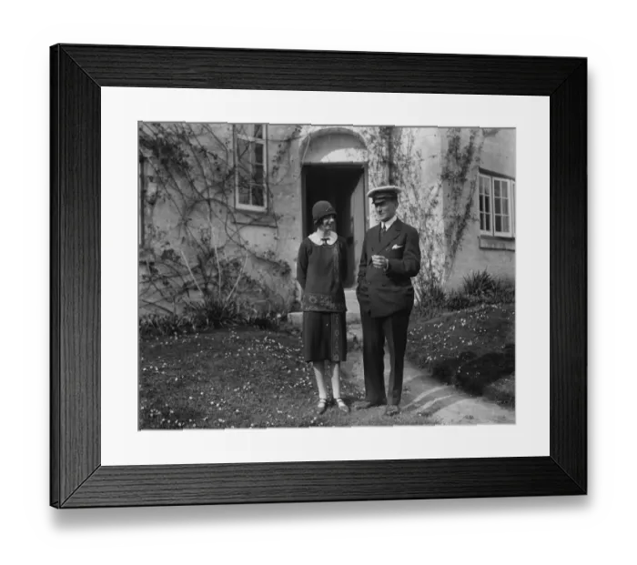 Framed Print : Senatore Marconis visit to Cornwall. Senatore Marconi and Miss Elizabeth Paynter