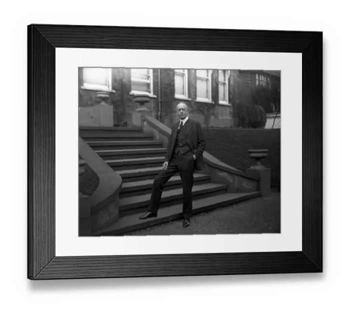 Framed Print : The Reverend Dr Kelman, pastor of Hampstead Congregational Church, formerly of Framed Print : The Reverend Dr Kelman, pastor of Hampstead Congregational Church, formerly of