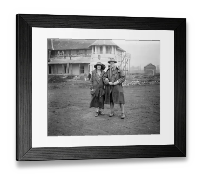 Framed Print : Secretary to his father. Mr J H Clynes, the son of Mr J R Clynes, the deputy Framed Print : Secretary to his father. Mr J H Clynes, the son of Mr J R Clynes, the deputy