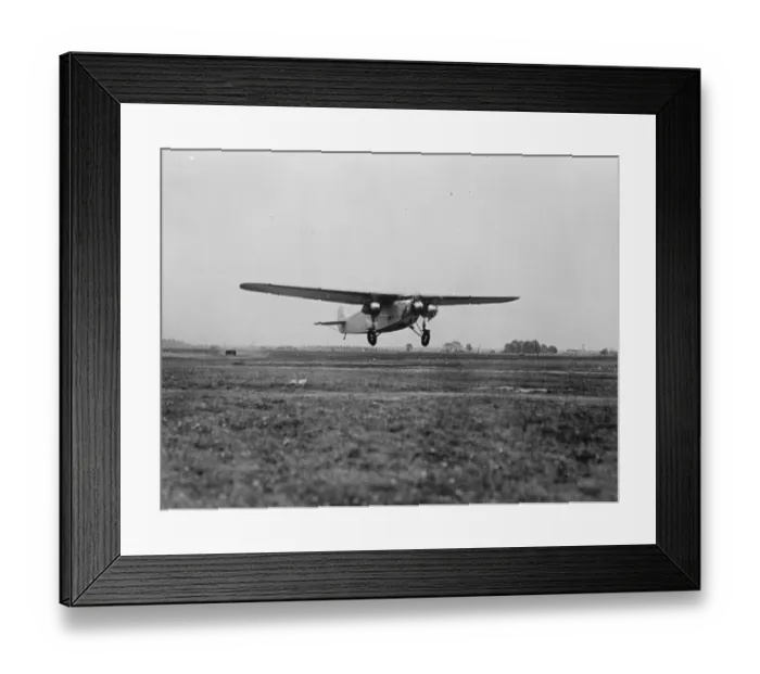 Framed Print : Com Byrds attempt to fly the Atlantic. The America in flight. 24 June 1927 Framed Print : Com Byrds attempt to fly the Atlantic. The America in flight. 24 June 1927