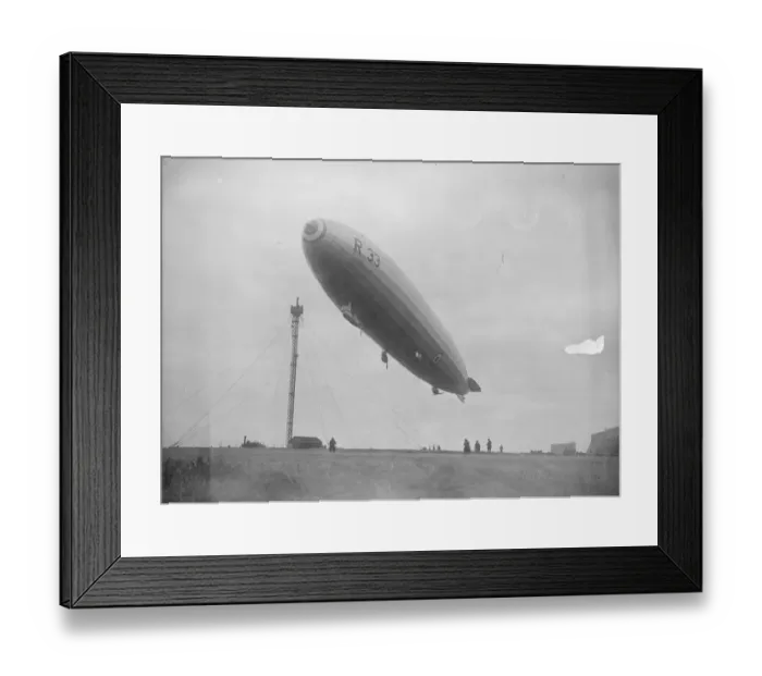 Framed Print : Important mooring mast tests at Pulham air station R33 leaving the mooring mast Framed Print : Important mooring mast tests at Pulham air station R33 leaving the mooring mast