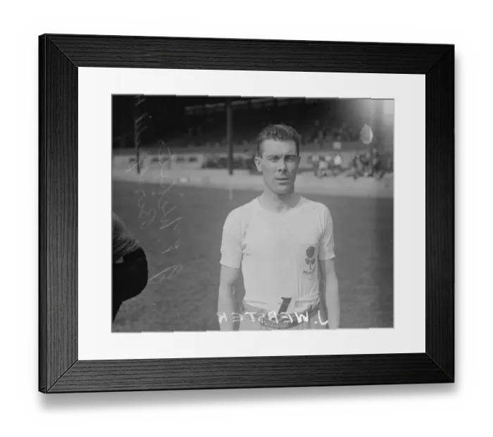 Framed Print : J E Webster. Birchfield Harriers. 1928