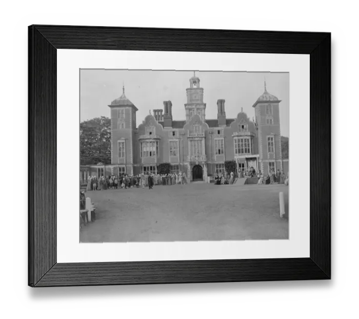 Framed Print : At Blickling Hall, Aylsham, Norfolk. 7 August 1925