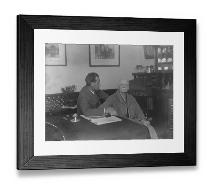 Framed Print : Sir Herbert Barker, the manipulative surgeon, ( left ) and Dr Frederick Axham
