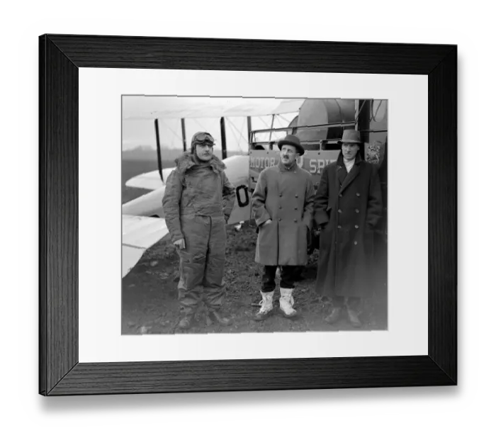 Framed Print : Sir Sefton Brancker (centre) with Mr Alan Cobham ( pilot ), left, and his machanic Framed Print : Sir Sefton Brancker (centre) with Mr Alan Cobham ( pilot ), left, and his machanic