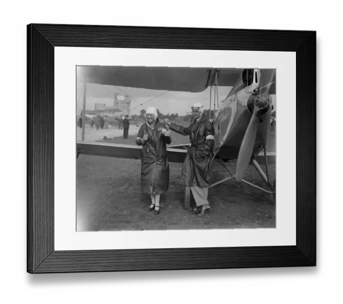 Framed Print : Great Air race for Kings cup. Mr and Mrs Chalmers. 5 July 1929 Framed Print : Great Air race for Kings cup. Mr and Mrs Chalmers. 5 July 1929