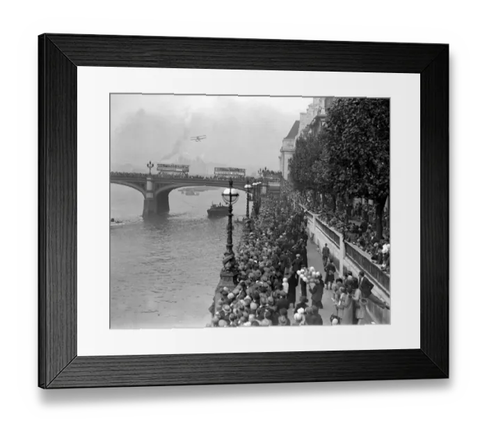 Framed Print : Sir Alan Cobhams return from his World flight. 1 October 1925 Framed Print : Sir Alan Cobhams return from his World flight. 1 October 1925