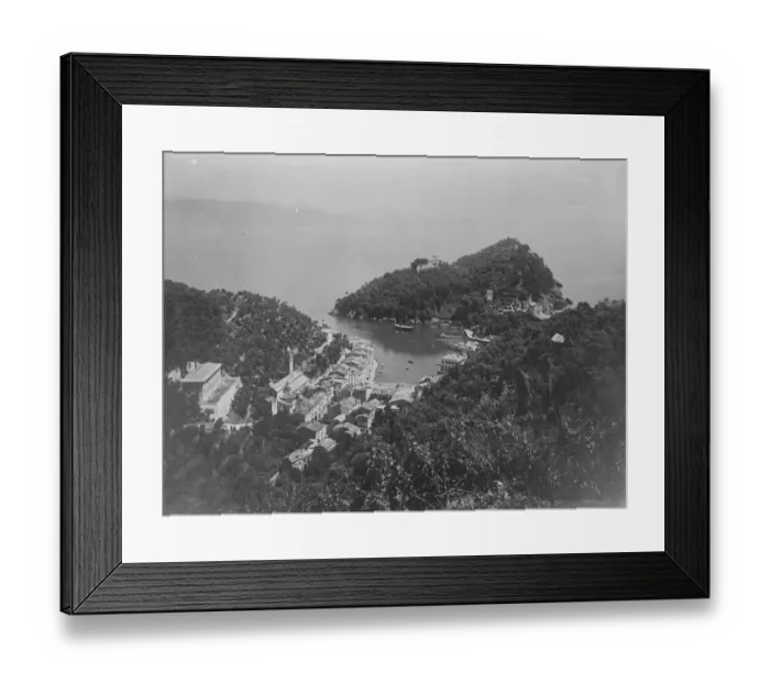 Framed Print : Genoa, in Italy 1922