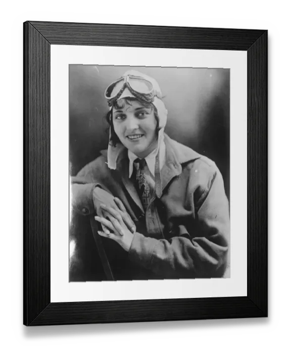 Framed Print : Miss Ruth Elders attempt to fly the Atlantic. Miss Elder. 23 September 1927