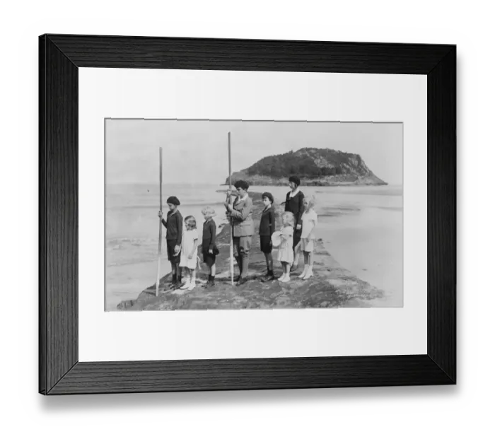Framed Print : Happy children of a tragic Empress. An interesting picture from the Villa Lequeitio Framed Print : Happy children of a tragic Empress. An interesting picture from the Villa Lequeitio