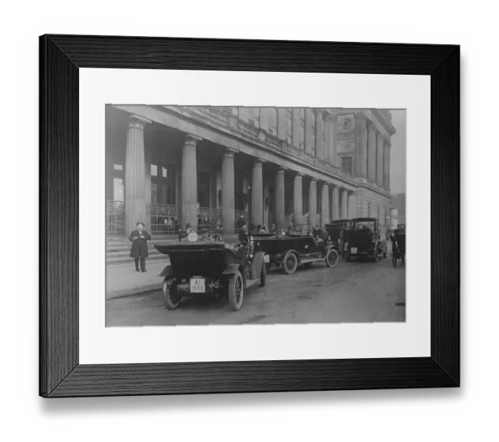 Framed Print : Mob attacks ( Berlin Stock Exchange ) A Berlin message reports that a mob of men