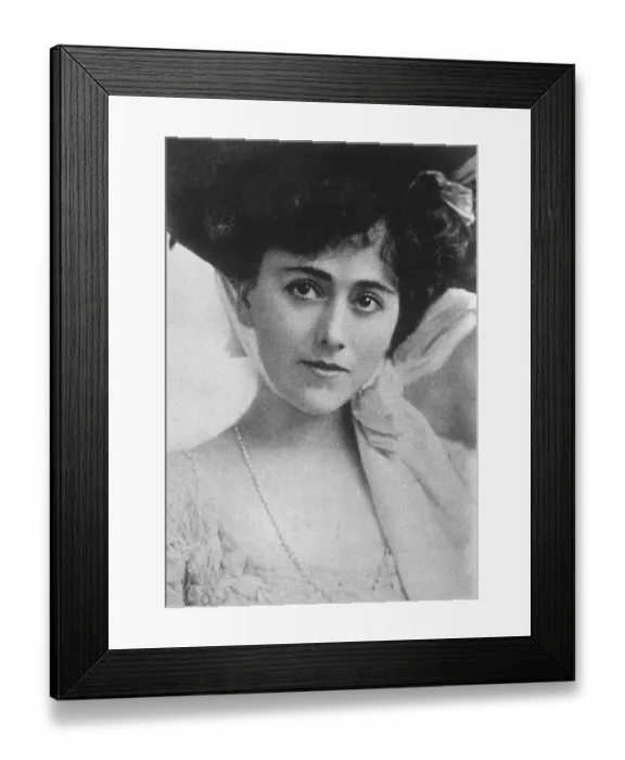 Framed Print : Aged Duke may wed eternal flapper. Miss Edna Wallace Hopper, the famous American actress