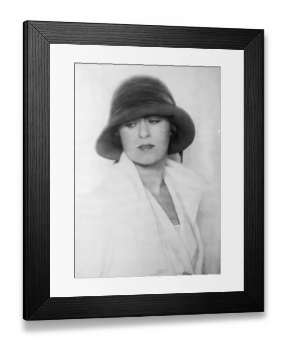 Framed Print : South Americas Richest woman now on a visit to London Senora Aranca, the Argentine Framed Print : South Americas Richest woman now on a visit to London Senora Aranca, the Argentine