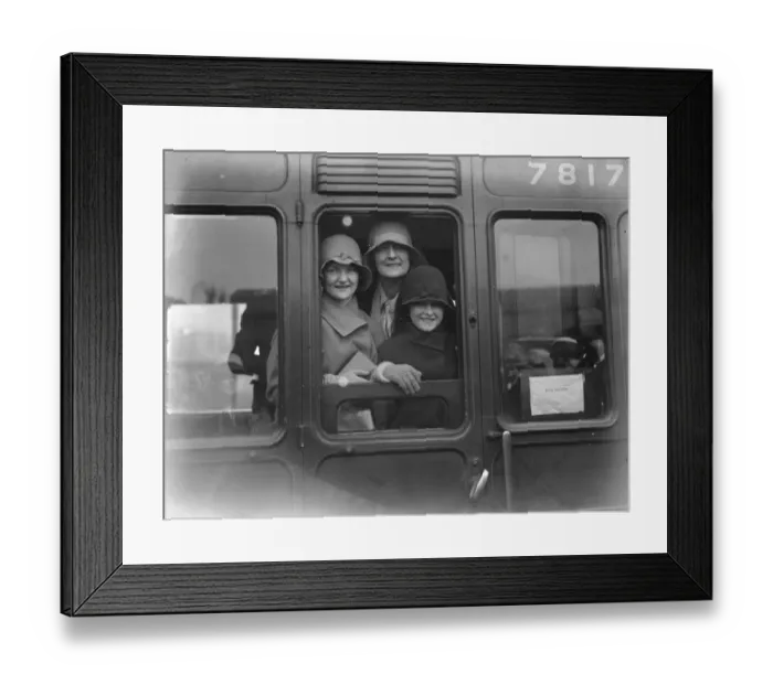 Framed Print : Miss Sybil Thorndike and company leave for South Africa. Miss Sybil Thorndike with Framed Print : Miss Sybil Thorndike and company leave for South Africa. Miss Sybil Thorndike with