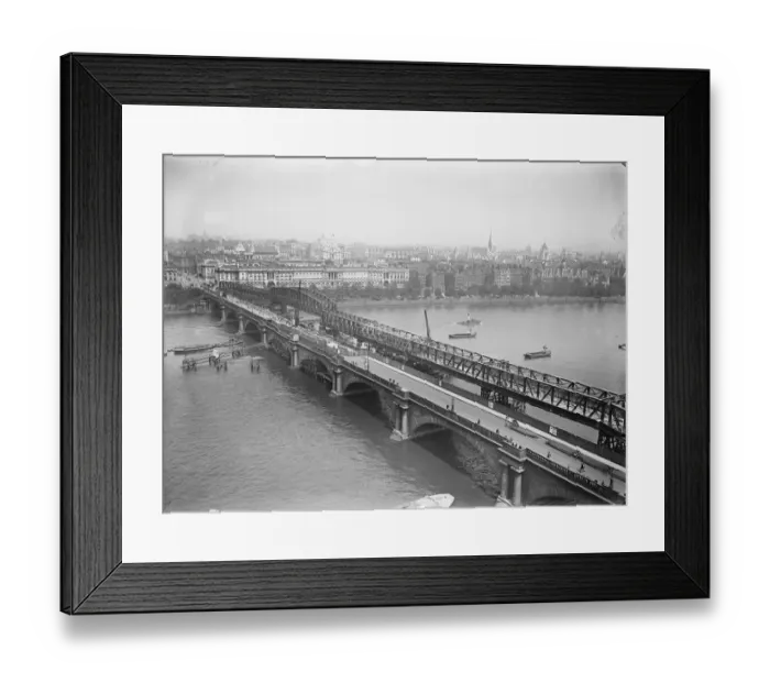 Framed Print : London, Waterloo, The old and new bridges 16 June 1925 Framed Print : London, Waterloo, The old and new bridges 16 June 1925