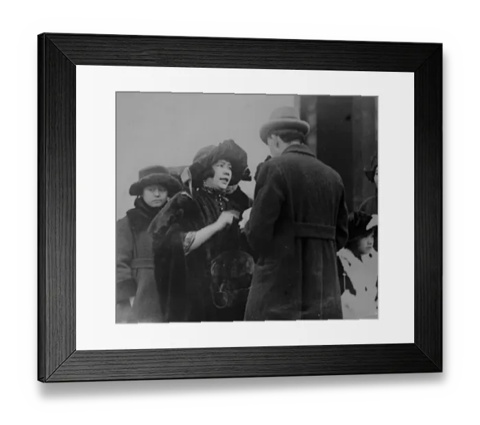 Framed Print : Chinese girl diplomat for London. Miss Soume Tcheng who has been sent to France Framed Print : Chinese girl diplomat for London. Miss Soume Tcheng who has been sent to France