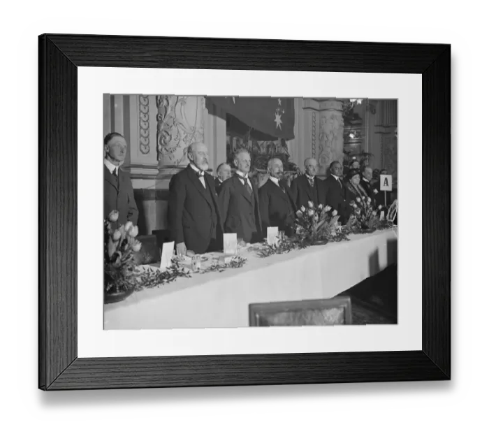 Framed Print : Sir W Birdwood at lunch with Australian and New Zealand luncheon club. General Sir W Birdwood Framed Print : Sir W Birdwood at lunch with Australian and New Zealand luncheon club. General Sir W Birdwood