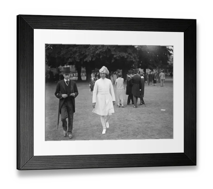 Framed Print : Indian Empire Garden party at Ranelagh. Sir Umar Hyat Tiwani. 3 July 1929 Framed Print : Indian Empire Garden party at Ranelagh. Sir Umar Hyat Tiwani. 3 July 1929