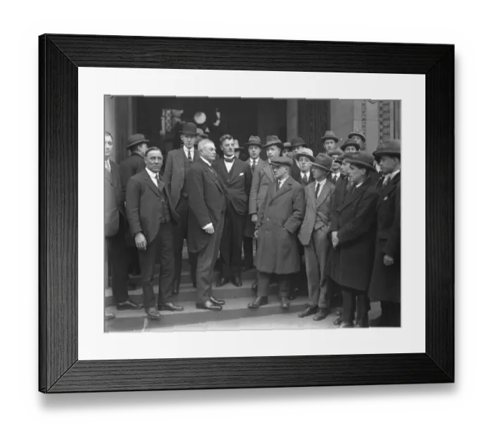 Framed Print : British boys for New South Wales. Sir George Fuller ( second from left ) Framed Print : British boys for New South Wales. Sir George Fuller ( second from left )