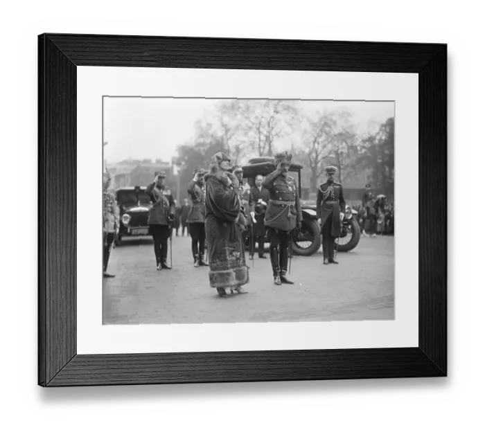 Framed Print : The Romanian royal visit The king and queen of Romania standing in front of Framed Print : The Romanian royal visit The king and queen of Romania standing in front of