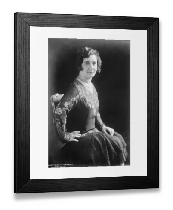 Framed Print : Premier MacDonald brings attractive secretary on American visit. The ancient wheeze