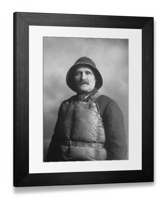 Framed Print : William Stephenson, Coxswain from 1895 to 1922 altogether 40 years service with the lifeboat Framed Print : William Stephenson, Coxswain from 1895 to 1922 altogether 40 years service with the lifeboat
