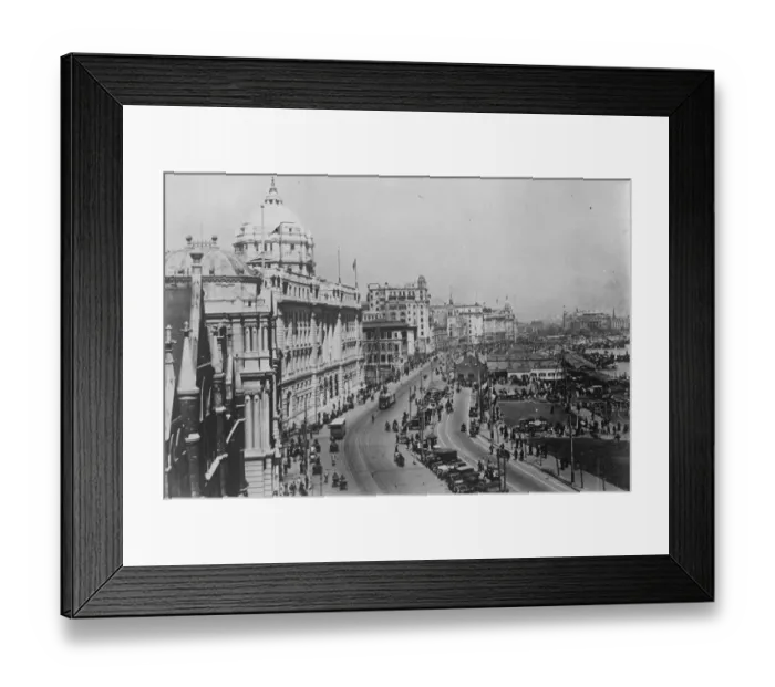 Framed Print : Shanghai Bund 21 October 1925 Framed Print : Shanghai Bund 21 October 1925