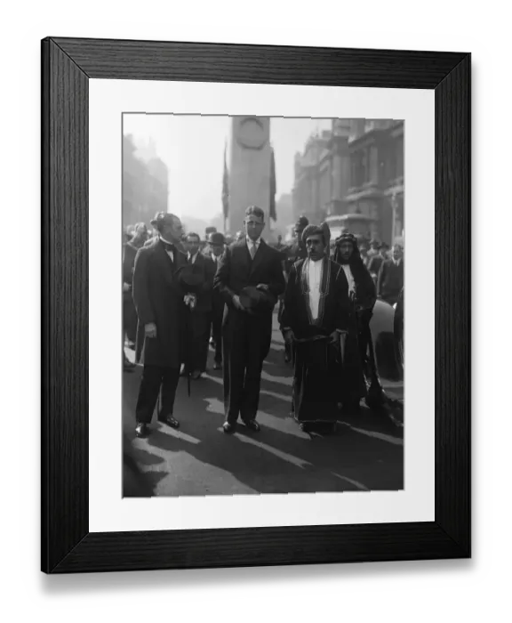 Framed Print : Sultan of Muscat at the cenotaph, Whitehall, London. 17 September 1928 Framed Print : Sultan of Muscat at the cenotaph, Whitehall, London. 17 September 1928